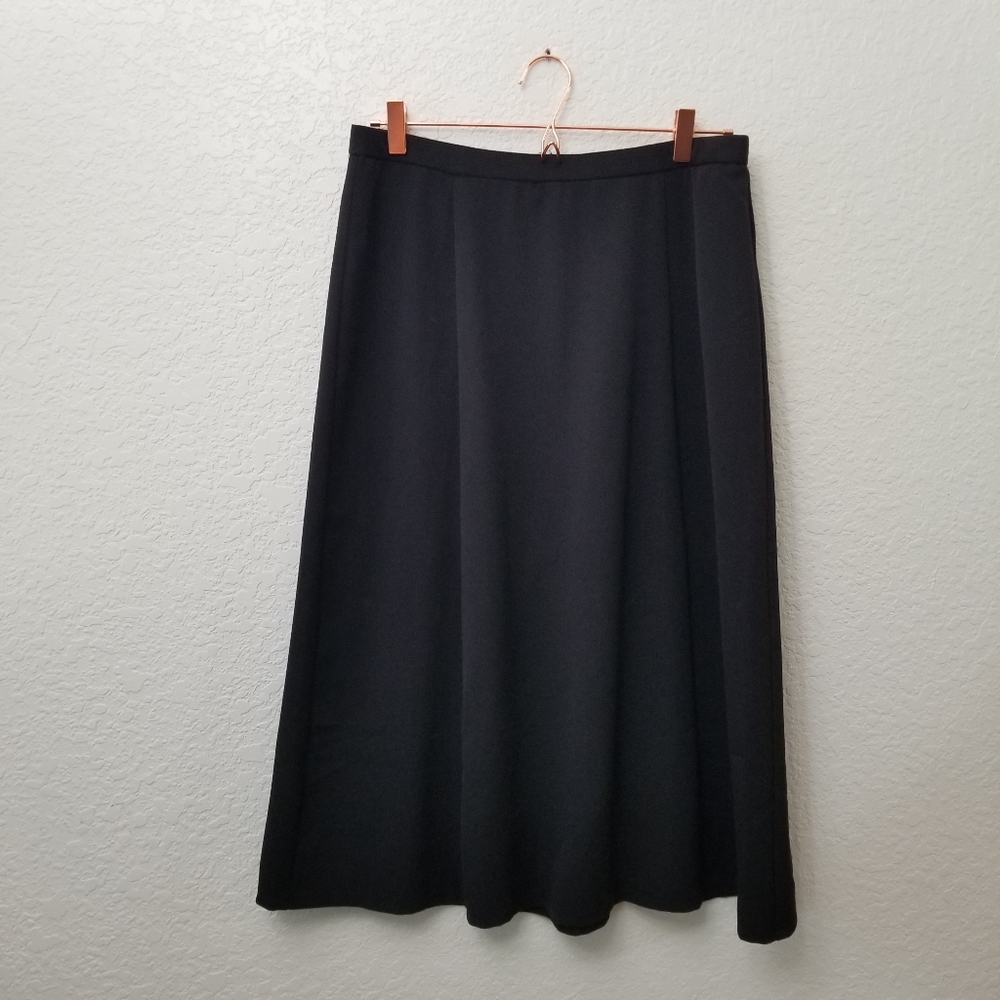 Sag Harbor A-line Skirt Black 10P